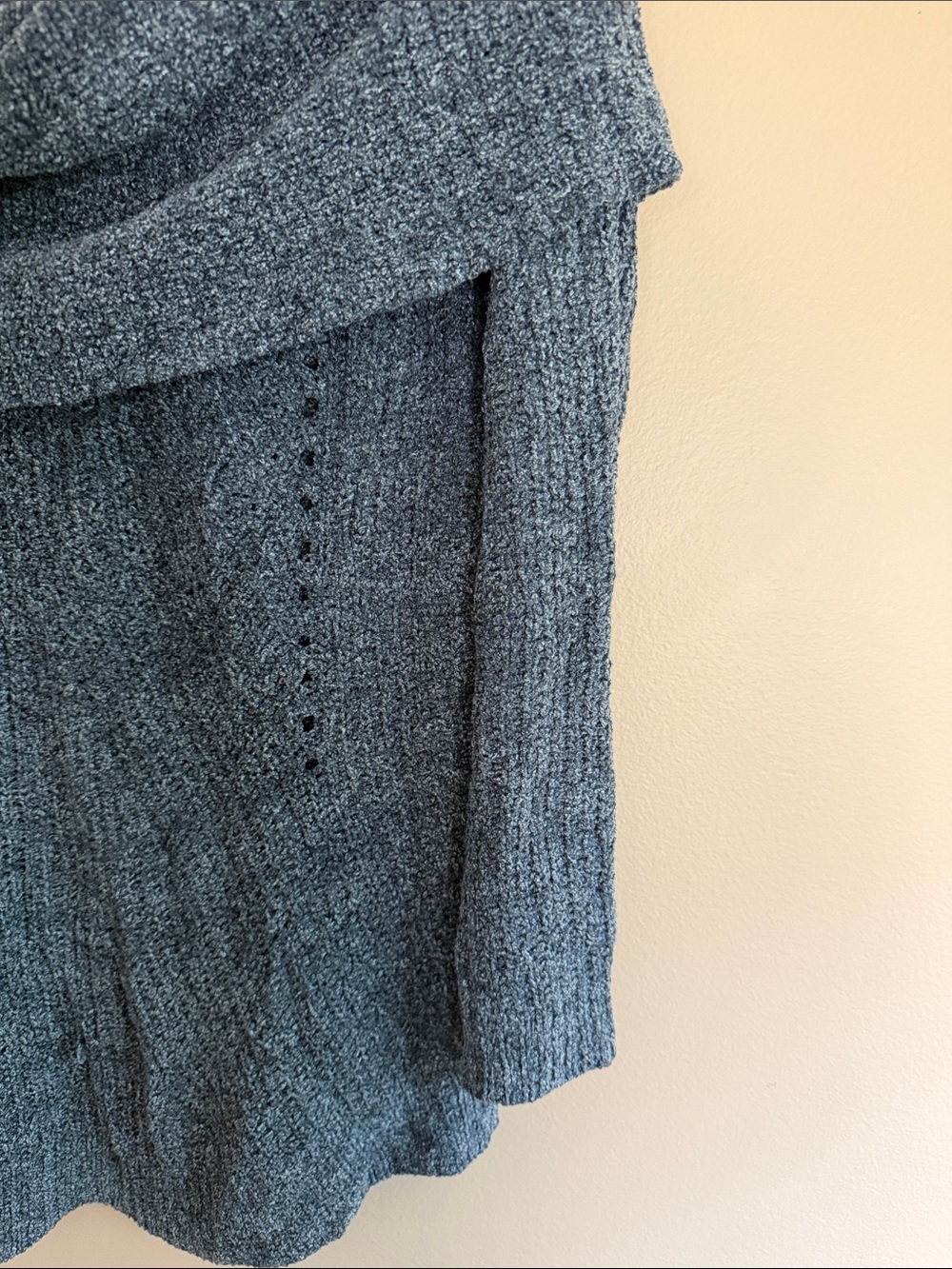 Moth Charcoal Off-the-Shoulder Ribbed Sweater - Picture 5 of 8